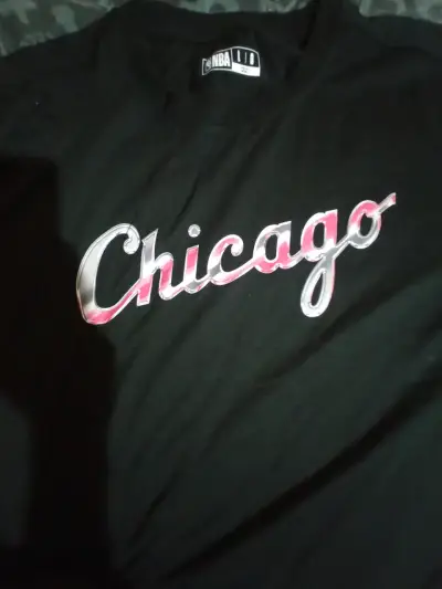 Polera NBA Chicago Bulls negra talla L - miniatura 1