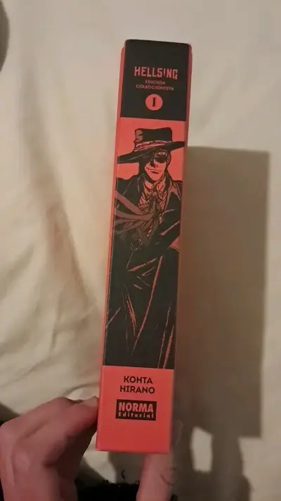 Manga Hellsing Edición Coleccionista Volumen 1 - miniatura 3