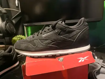 Zapatillas negras Reebok Classic Nuevas!! - miniatura 6