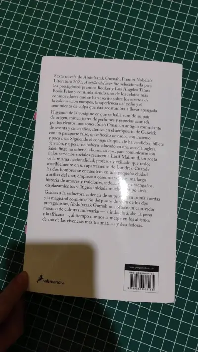 Libro 'A Orillas del Mar' de Abdulrazak Gurnah - miniatura 2