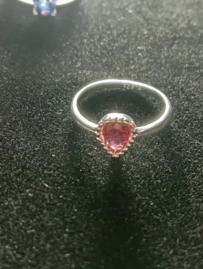 Anillo de plata con piedra preciosa - miniatura 1