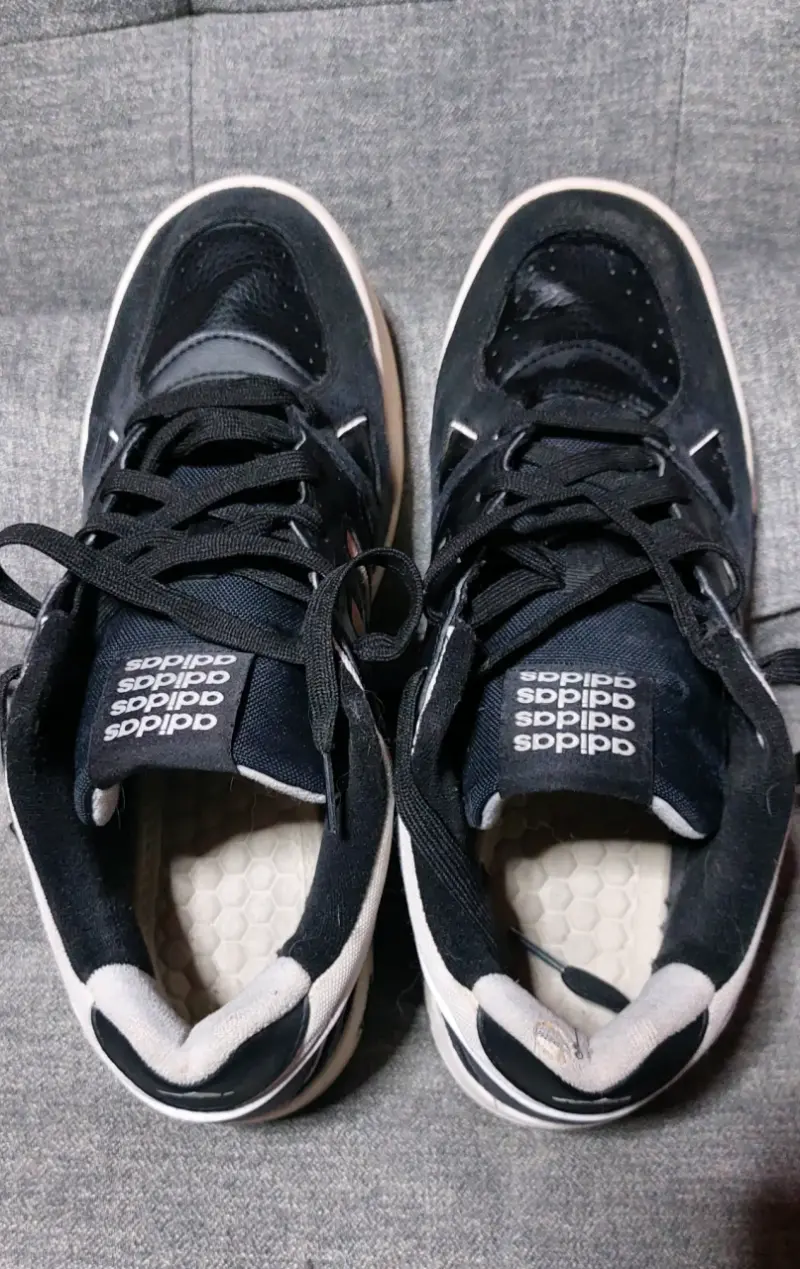 Zapatillas deportivas negras Adidas para hombre - 1