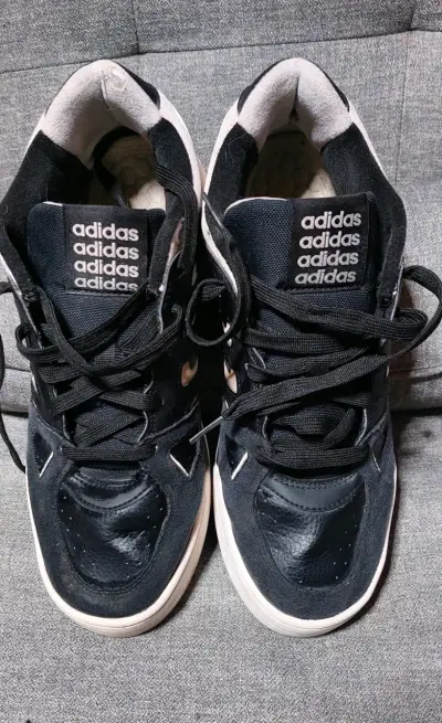 Zapatillas deportivas negras Adidas para hombre - miniatura 2