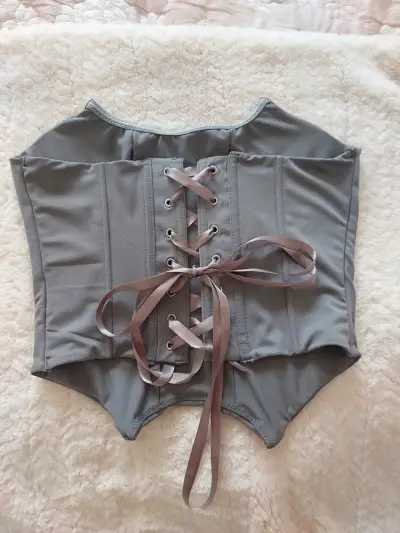 Corset gris con cordones ajustables - miniatura 1