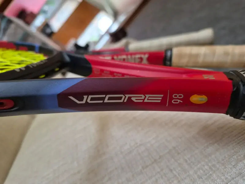 Raquetas de tenis Yonex vcore 2024 - 2