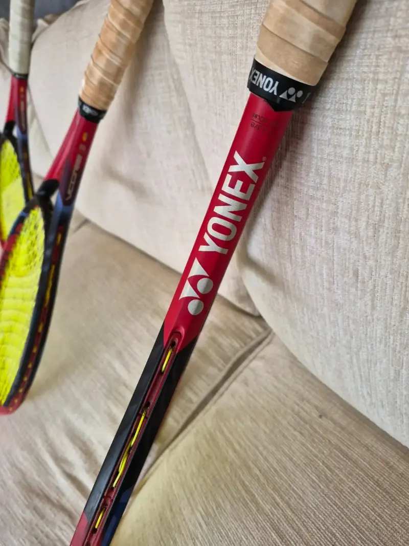 Raquetas de tenis Yonex vcore 2024 - 4