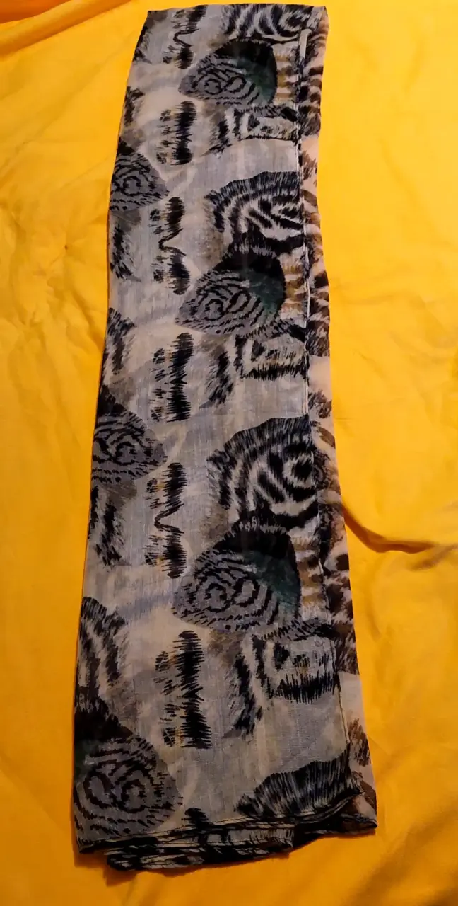 Conjunto de pantalón verde y chaleco beige - 6