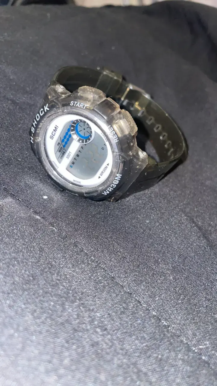 Reloj digital resistente al agua SCMI - 2