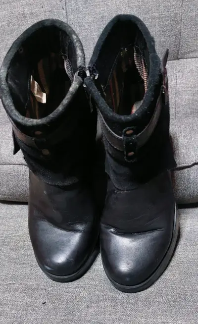 Botines de cuero negro con tacón para mujer - miniatura 1