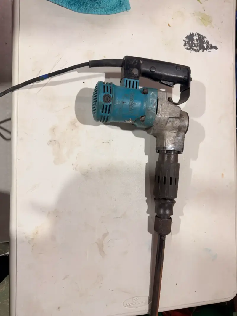 Martillo demoledor Makita usado en buen estado - 1