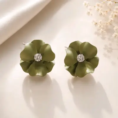 Aros de flores con diseño elegante - miniatura 1