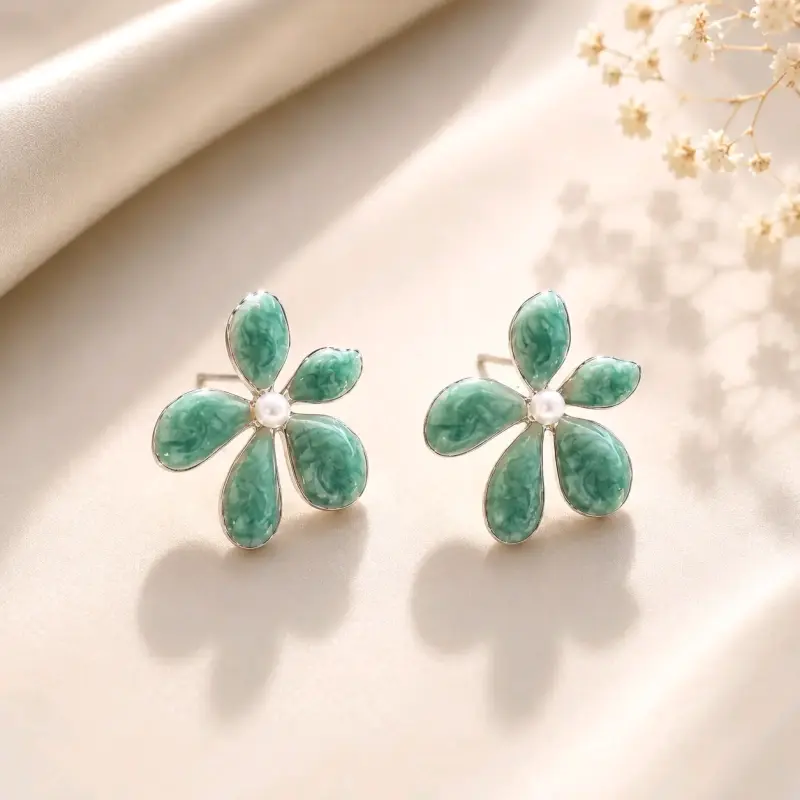 Aros de flores con diseño elegante - 4