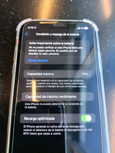 iPhone con capacidad de 64GB y batería al 78% - miniatura 1