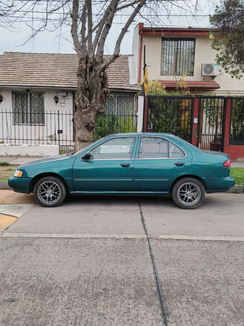 Nissan sentra II - 1