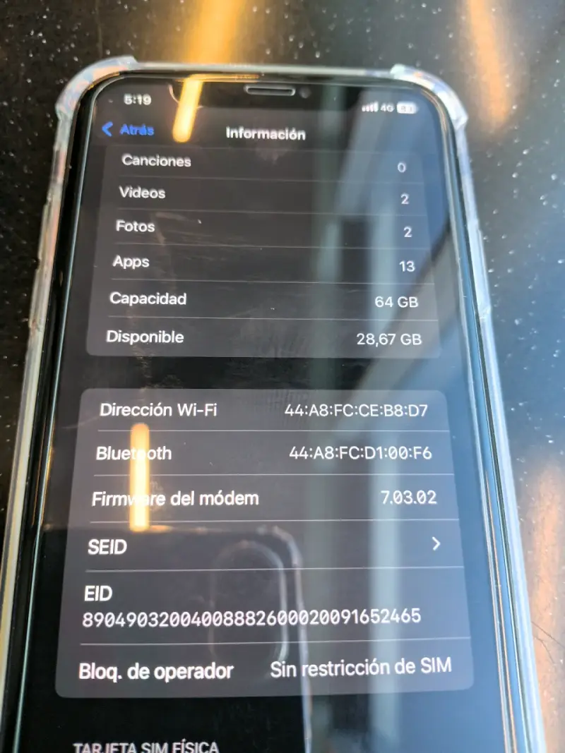 iPhone con capacidad de 64GB y batería al 78% - 2