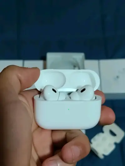 Auriculares inalámbricos con estuche de carga - miniatura 1
