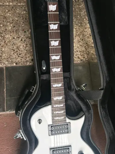 Guitarra Eléctrica LTD EC-256 Blanca - miniatura 2