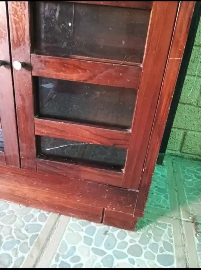 Vitrina Magefesa de madera con puertas de vidrio - miniatura 4
