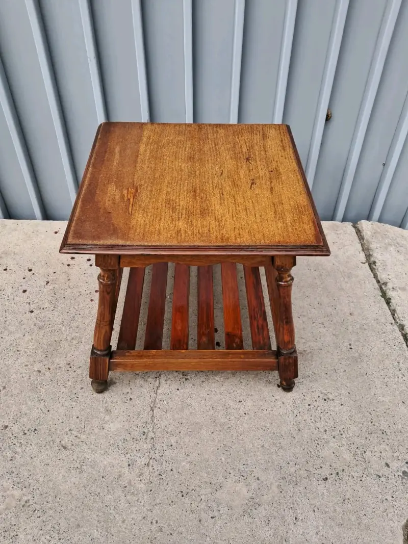 Mesa de Madera Vintage con Estante Inferior - 5
