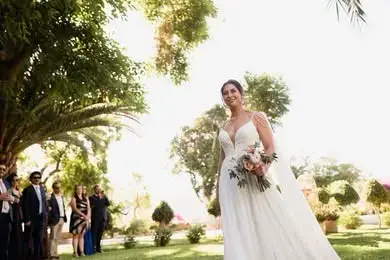 Vestido de novia alta costura - miniatura 3