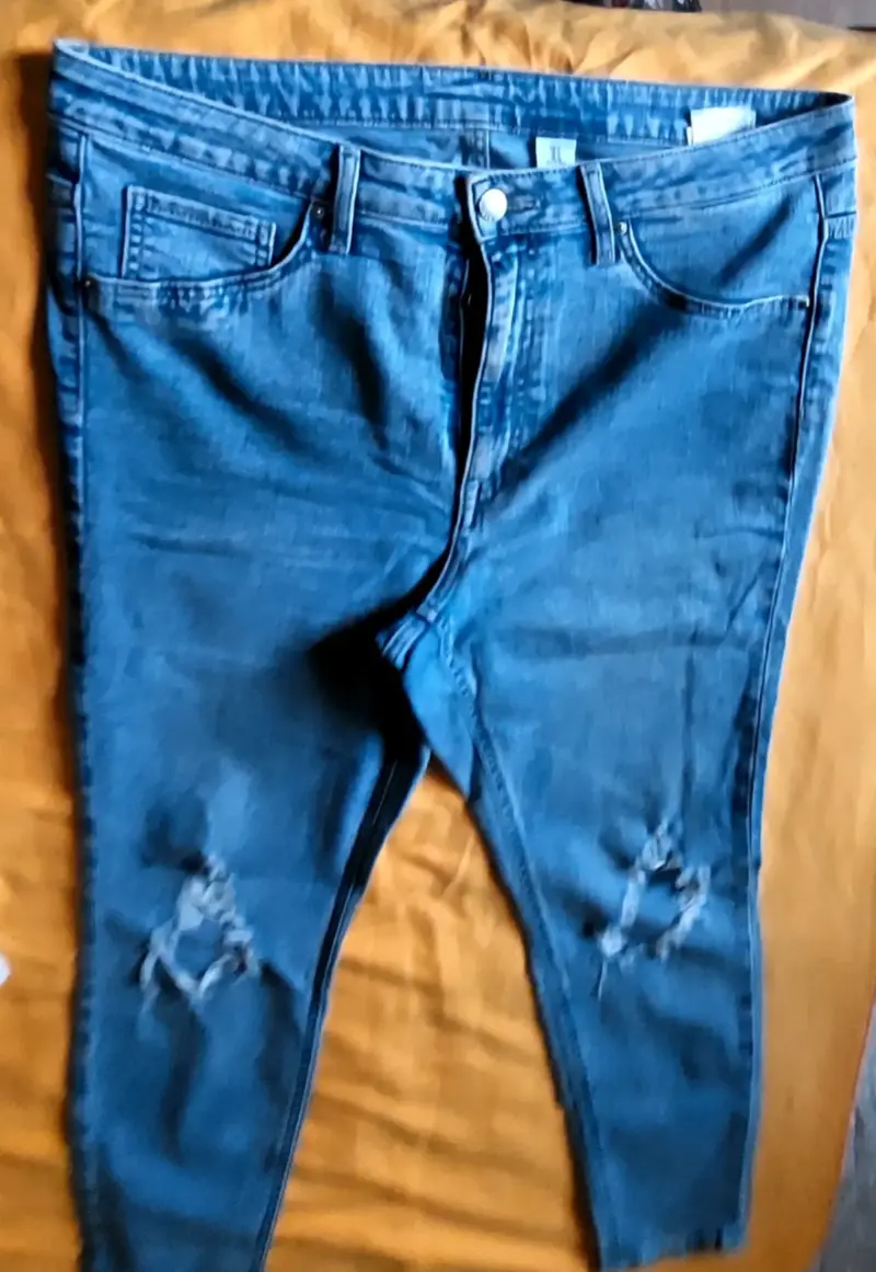 Conjunto de ropa casual para mujer con jeans desgastados - 3