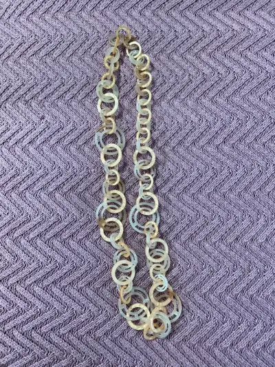 Collar de eslabones dorados elegante - miniatura 2