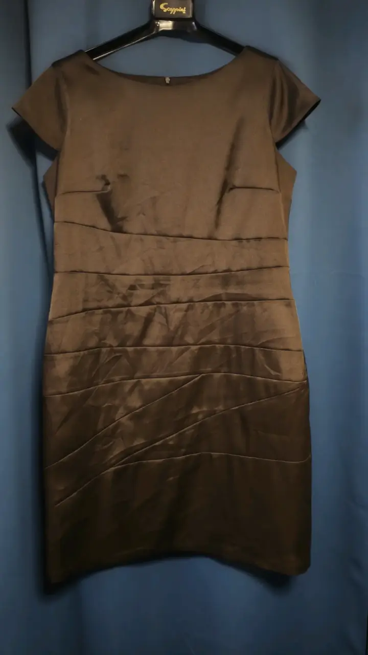 Lindo vestido de seda - 1