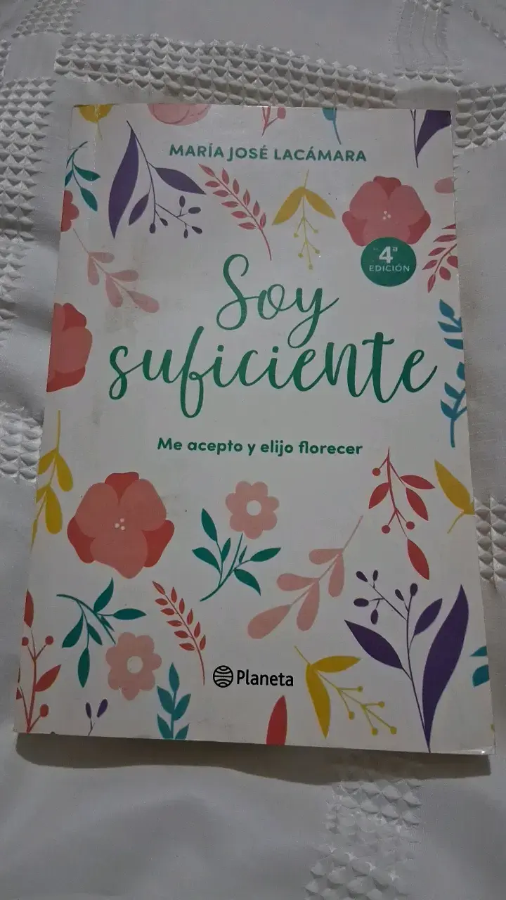 Libro 'Soy Suficiente' de María José Lacámara