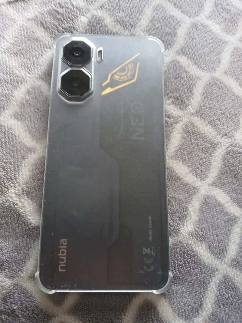Smartphone Nubia Neo 5G con Controlador de Juegos - 5