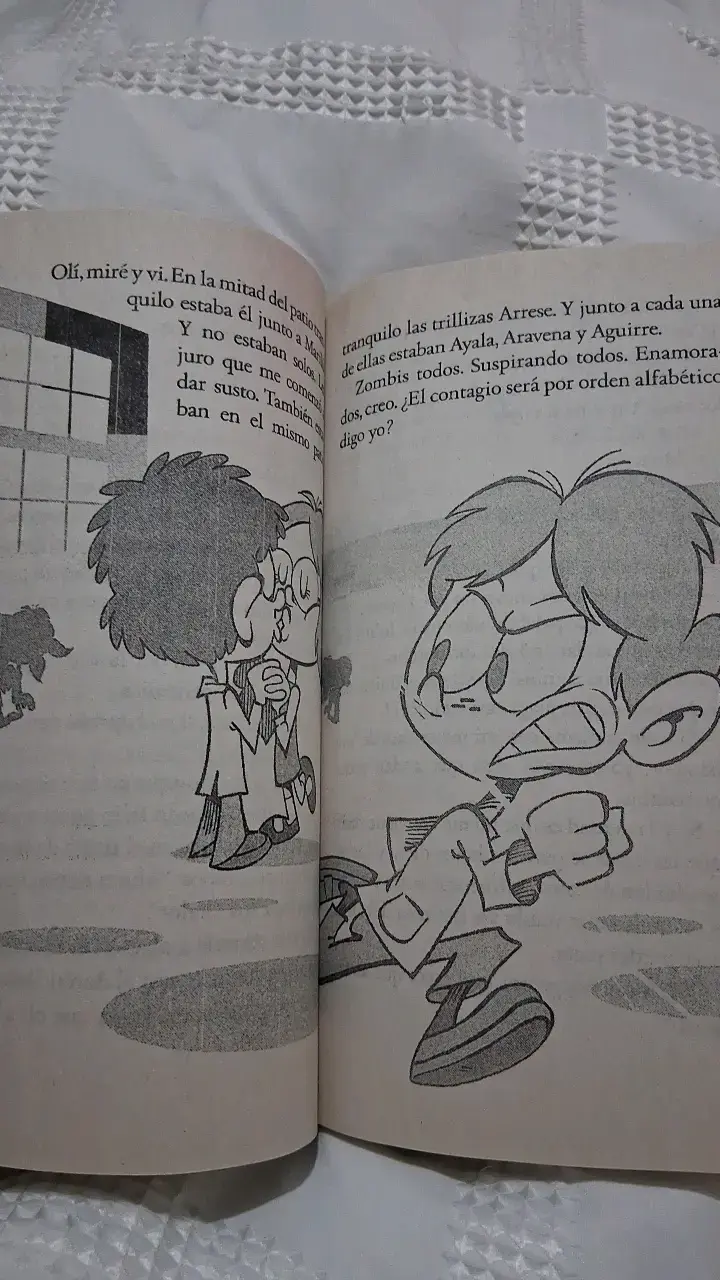 Libro Julito Cabello y los zombis enamorados - 2