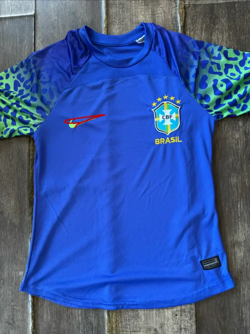 Camiseta de fútbol Brasil azul