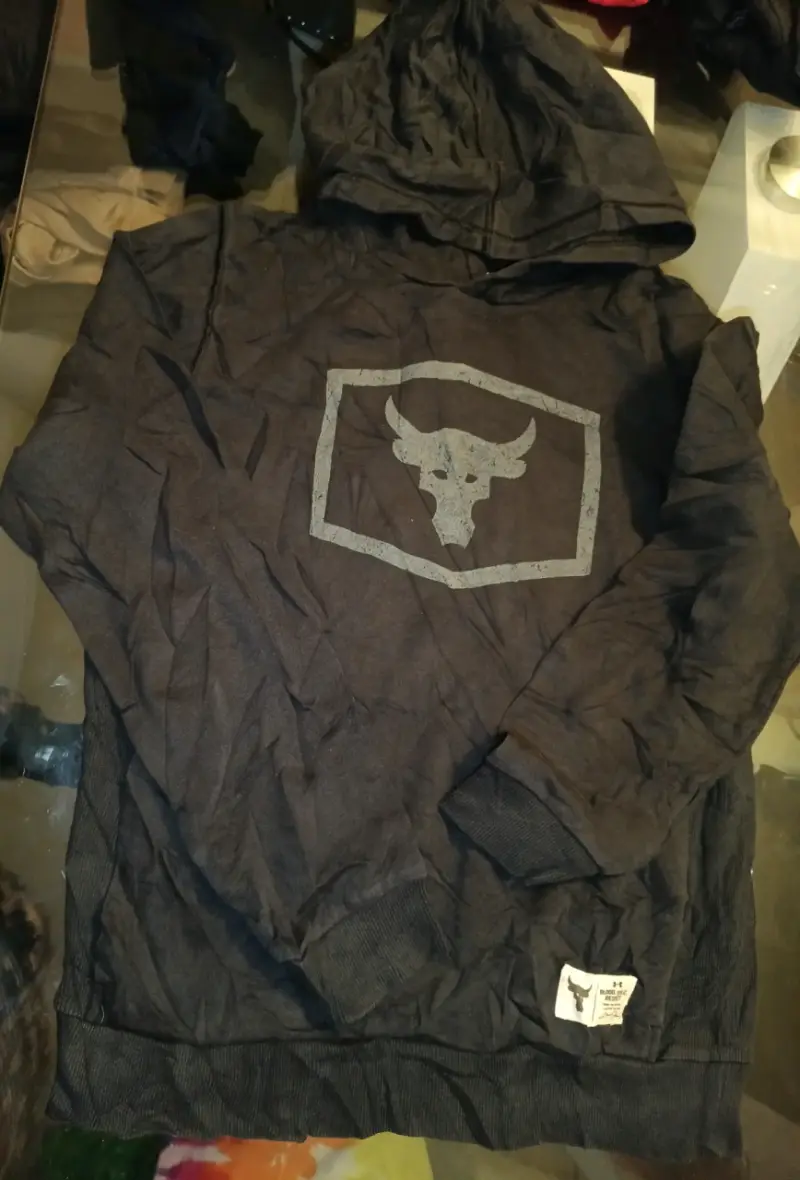 Polerón Under Armour Project Rock talla juvenil - 2