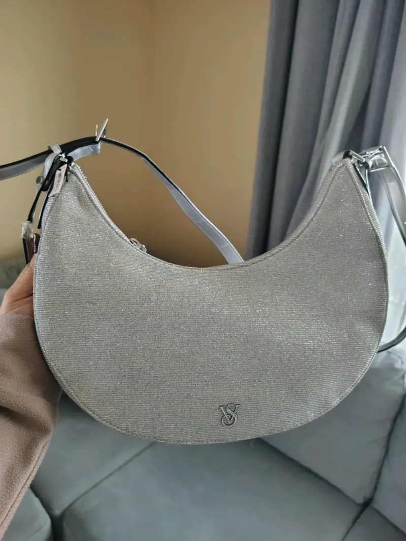 Cartera con brillo - Victoria Secret