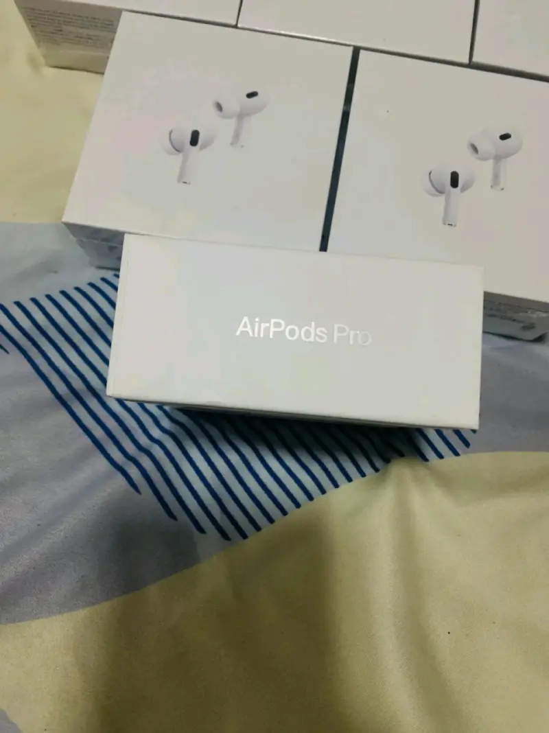 Apple AirPods Pro con estuche de carga inalámbrica - 2