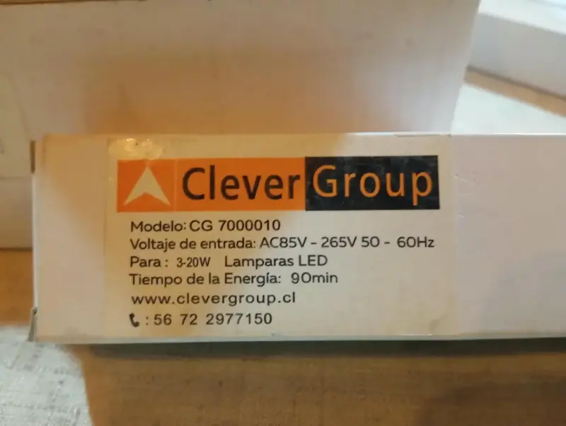 Lámpara de Emergencia Clever Group CG 7000010
