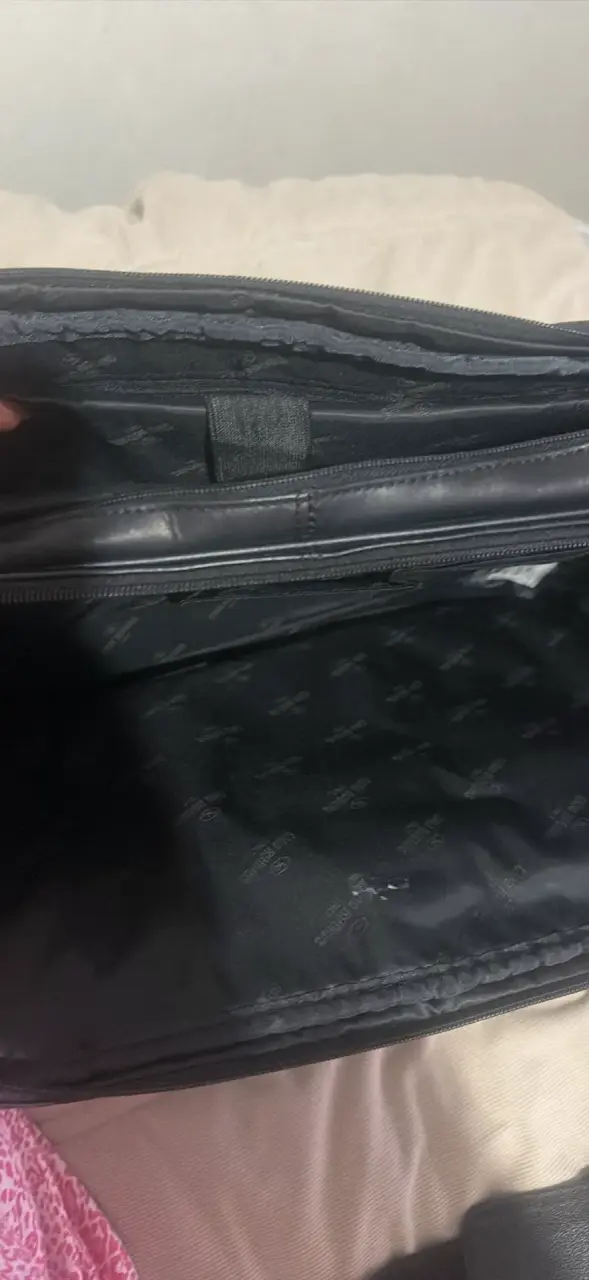Maletín de cuero negro con hebillas - 4