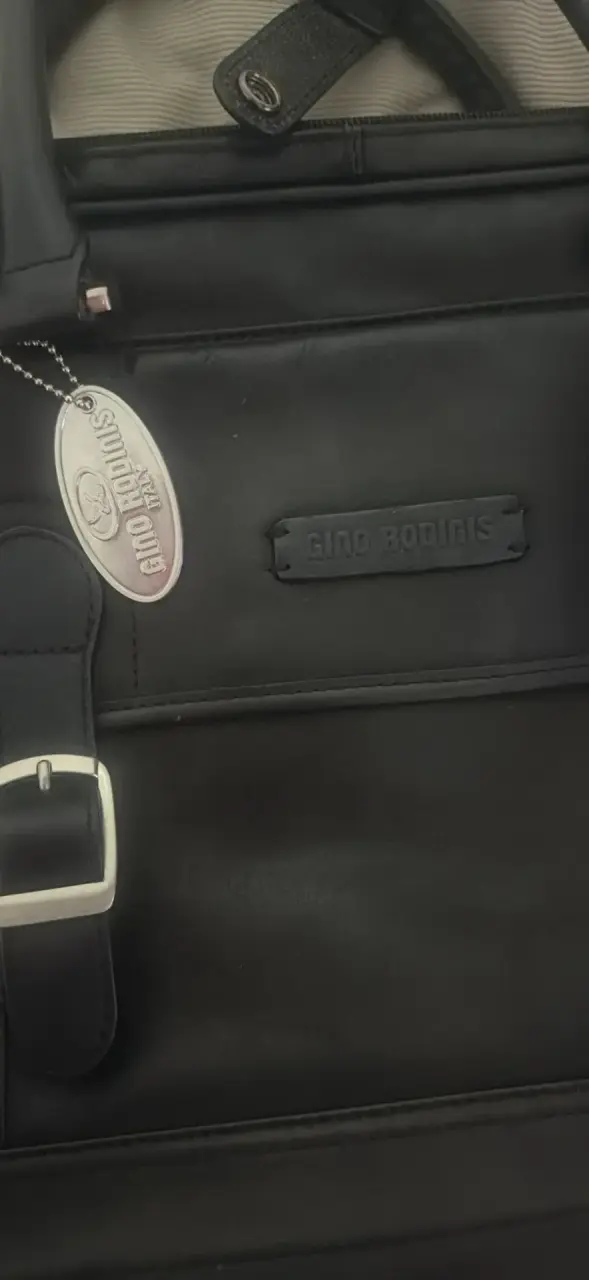 Maletín de cuero negro con hebillas - 6