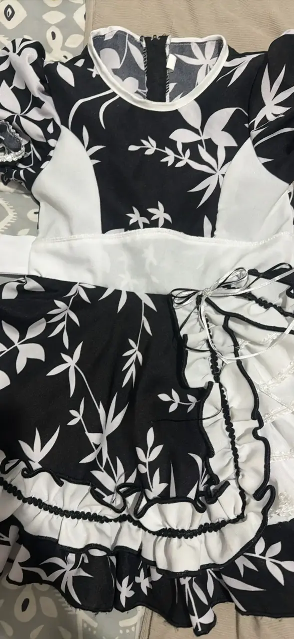 Vestido de Huasa blanco y negro talla 5-6 - 2