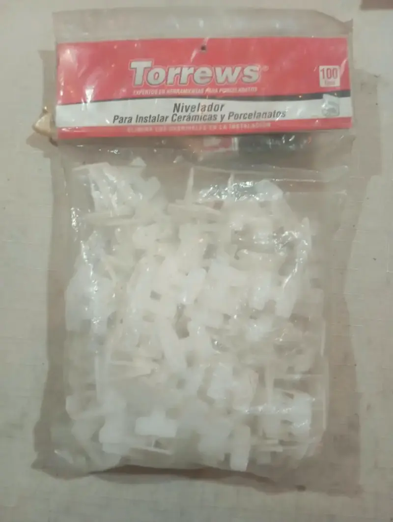 Niveladores para cerámicas y porcelanatos Torrews 100 unidades