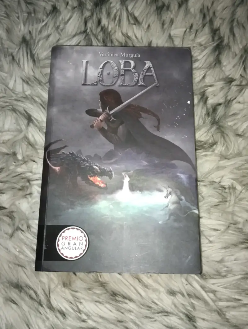 Libro 'Loba' de Verónica Murguía - 1