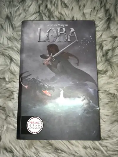 Libro 'Loba' de Verónica Murguía - miniatura 3