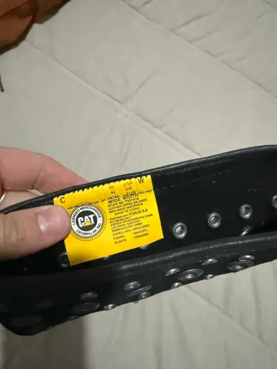 Botas negras con ojales estilo CAT talla 36 - miniatura 3