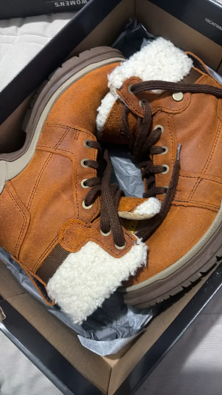 Botas de cuero marrón con forro de lana CAT - 2