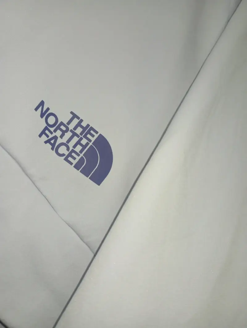 Polerón blanco The North Face para mujer - 2