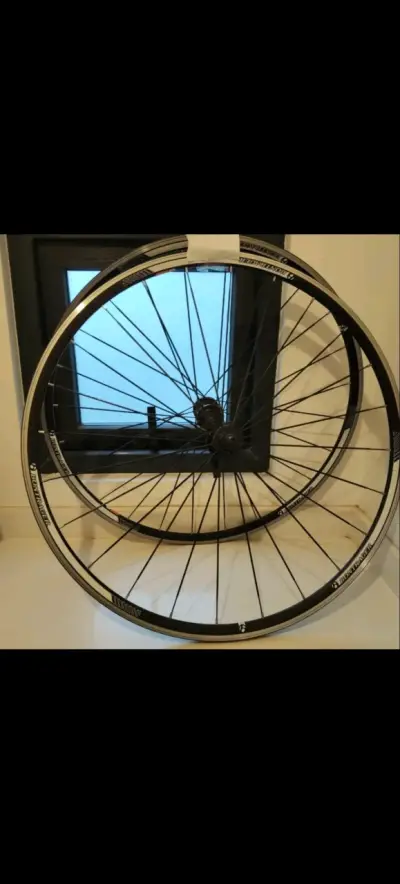Rueda de Bicicleta Bontrager Aro 700C - miniatura 1