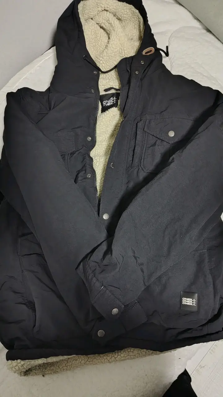 Chaqueta negra O'Neill talla XXL, con chiporro