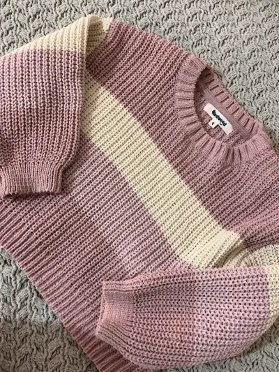 Suéter de punto a rayas rosa y crema para niña - miniatura 1