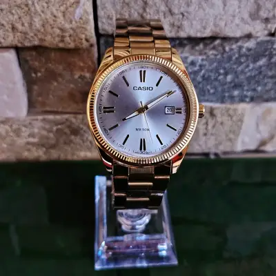 Reloj Casio dorado - miniatura 2
