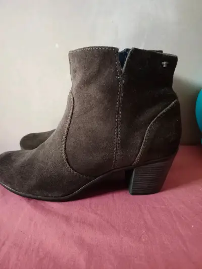 Botines de cuero marrón con tacón - miniatura 2