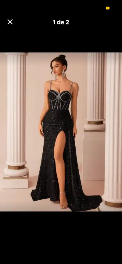 Vestido de noche negro con lentejuelas y abertura - miniatura 1